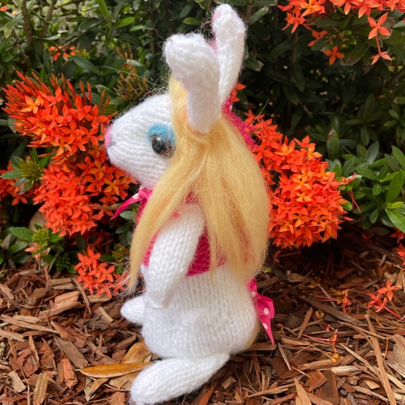 Hand crafted Barbie knit and needle felted Barbiecore bunny artisan 1 of a kind - Picture 10 of 16